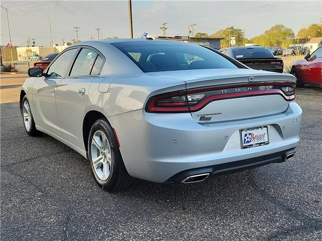 Used 2022 Silver Dodge SXT Rear-Wheel Drive image 3
