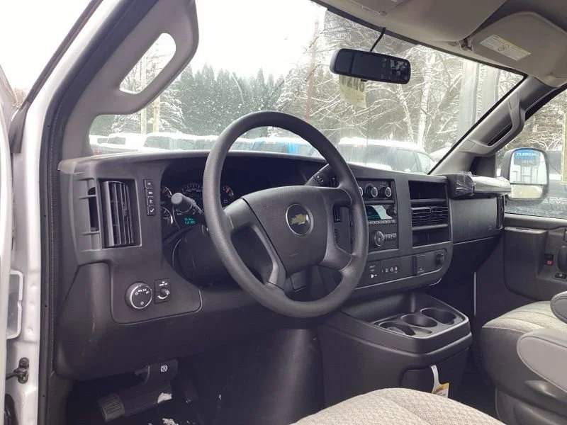 2025 Chevrolet Express Cargo Work Van - Photo 22