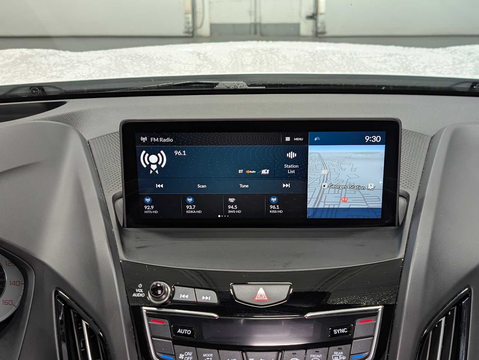 Used 2023 Platinum White Pearl Acura w/A-Spec Advance Package image 19