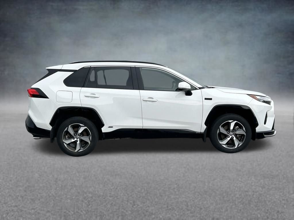 Used 2023 Ice Toyota SE image 7