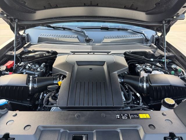 Certified Used 2025 Gray Land Rover OCTA image 19