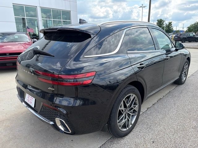Used 2023 Black Genesis 2.5T image 8