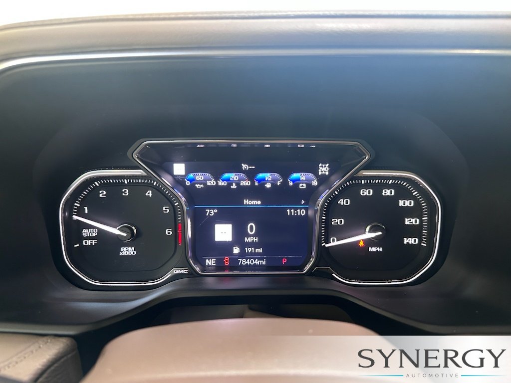 Used 2021 White Frost Tricoat GMC Denali image 17
