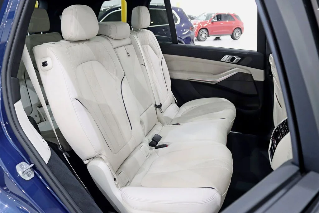 Used 2022 Blue BMW M50i image 34