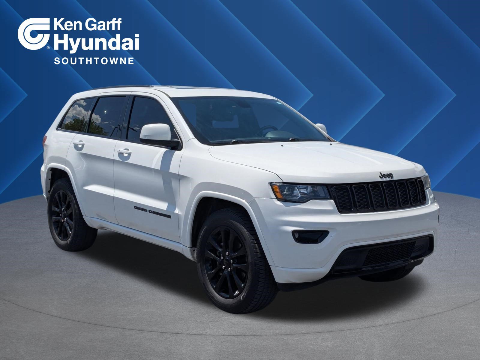 2020 Jeep Grand Cherokee Altitude 4WD's photo