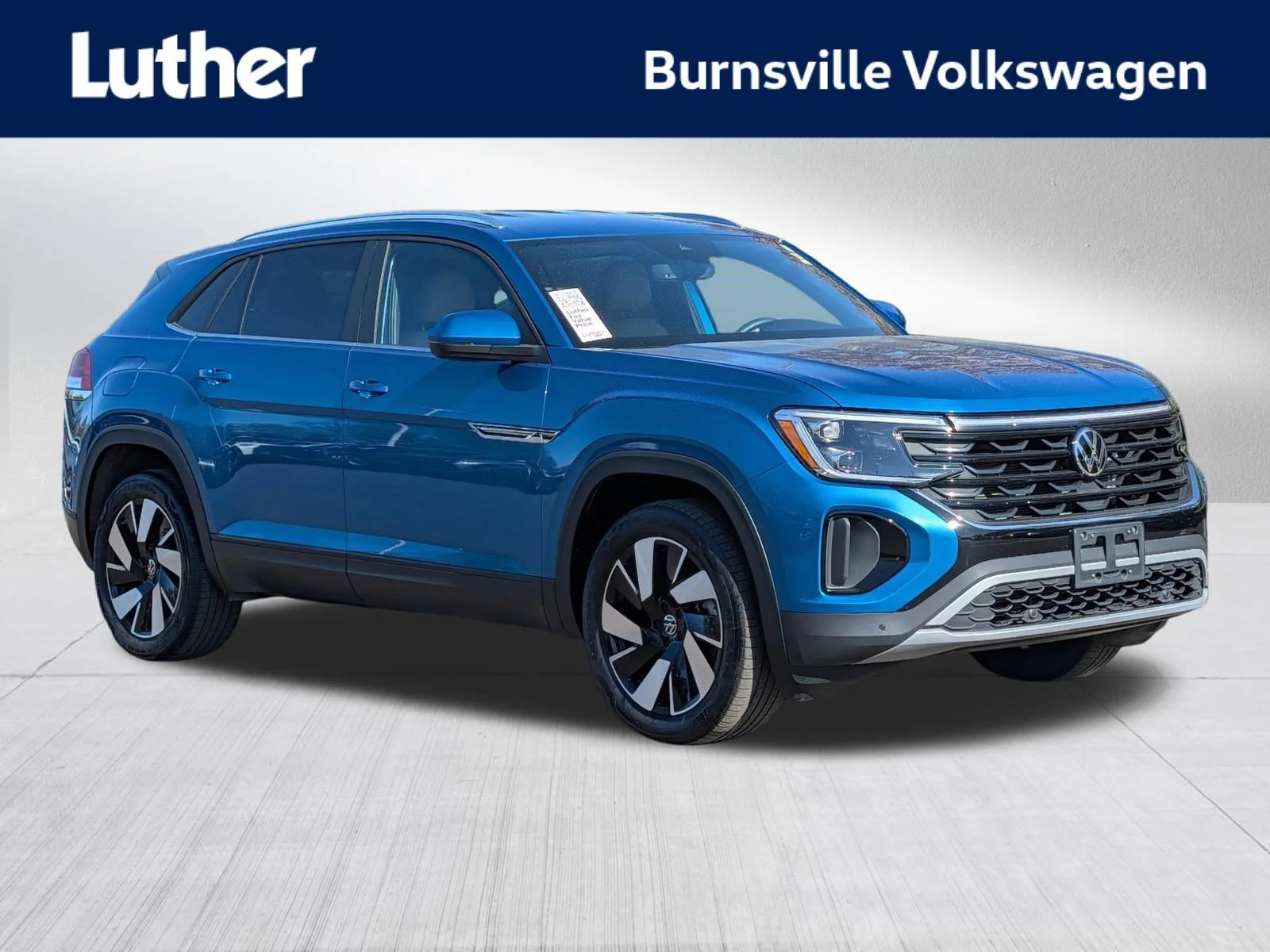 2024 Volkswagen Atlas Cross Sport 2.0T SE w/Tech 4MOTION's photo