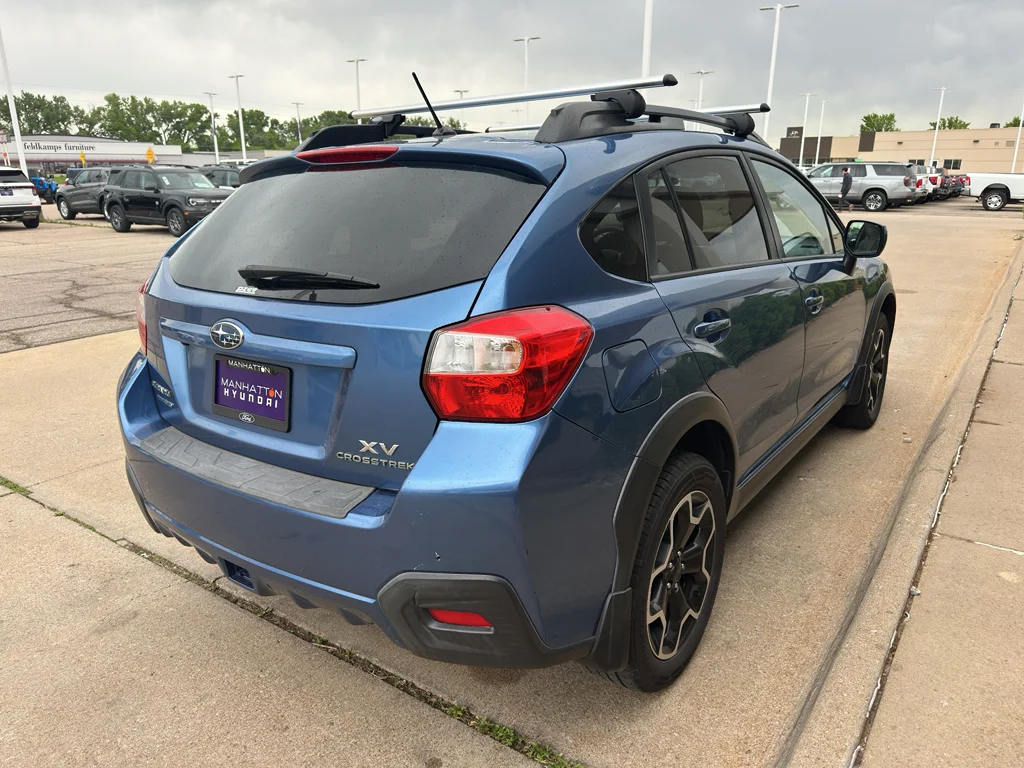 Used 2014 Quartz Blue Pearl Subaru Limited image 5