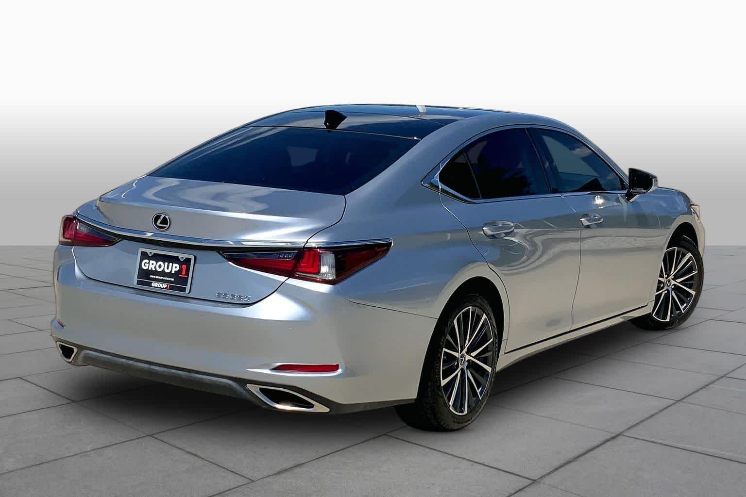 Used 2022 Iridium Lexus  image 12