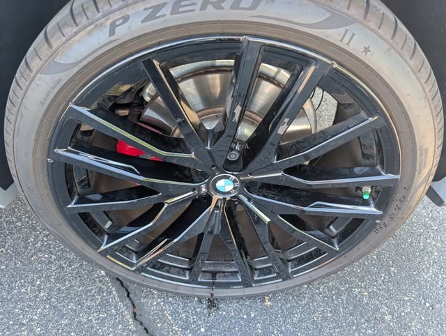 2025 BMW X5 M60i - Photo 12