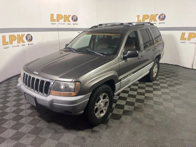 Used 1999 Taupe Frost Metallic Clear Coat Jeep Laredo image 7