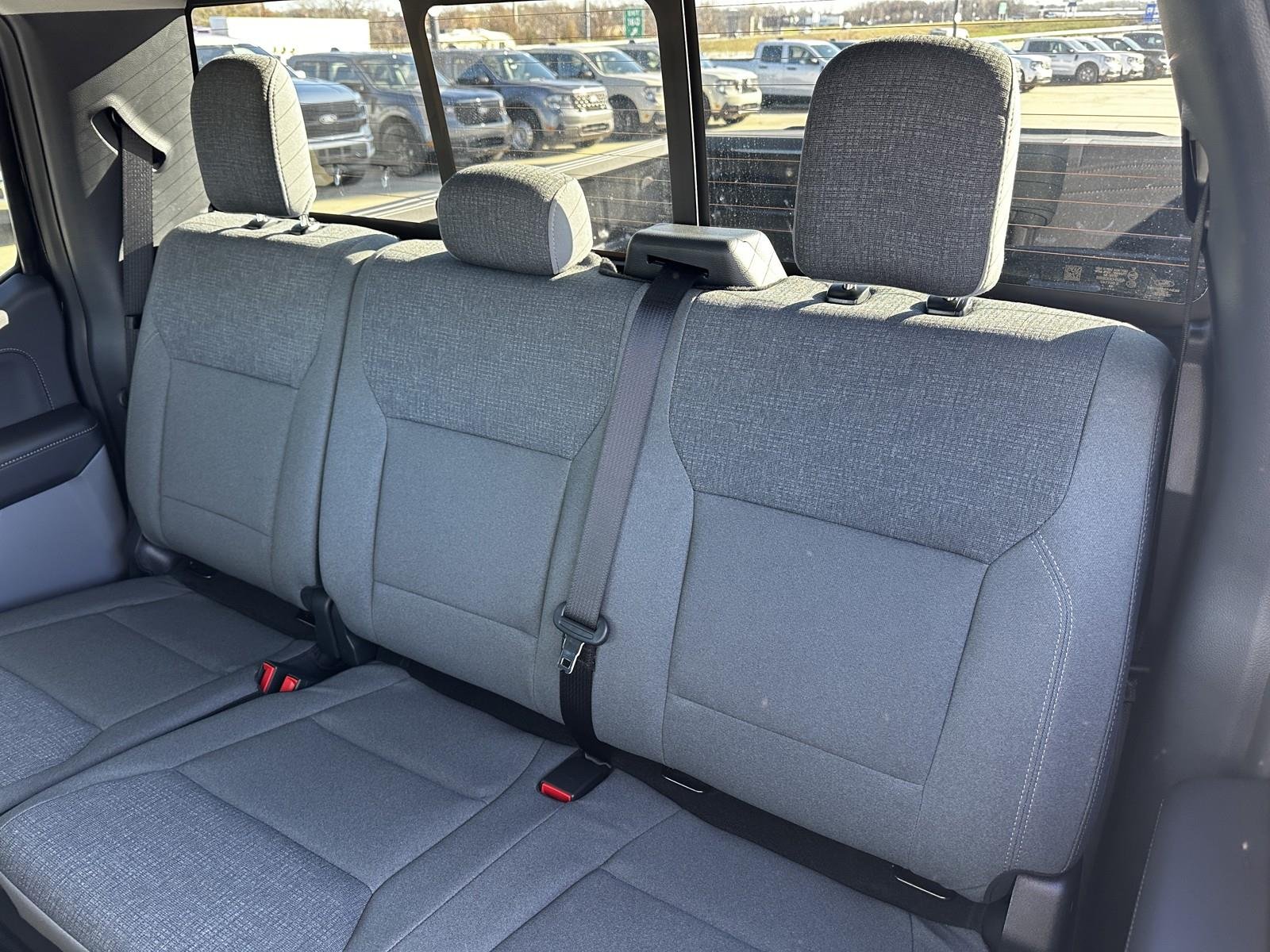 2025 Ford F-150 XLT - Photo 12