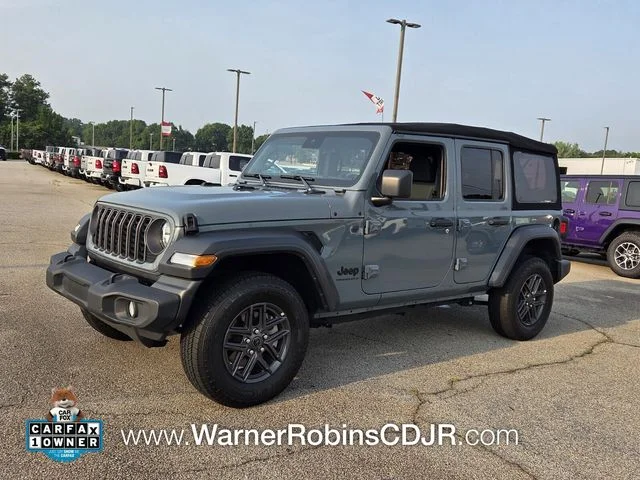 Used 2024 Gray Jeep Sport S image 3