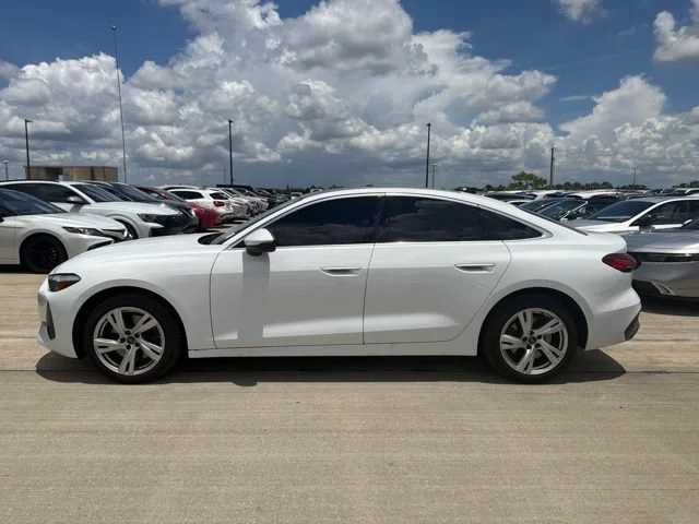 Used 2025 Arkona White Audi Premium image 6