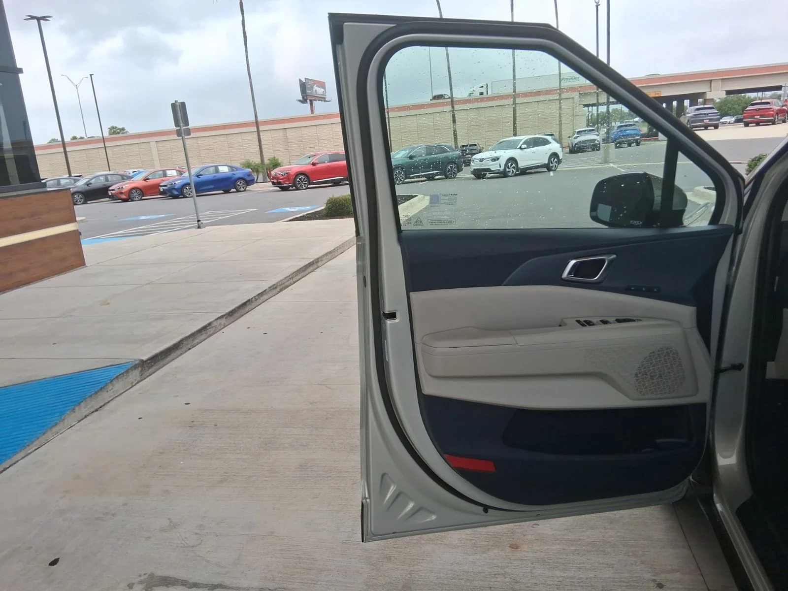 New 2026 White Kia EX image 17