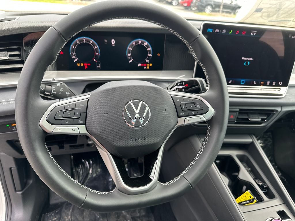 New 2026 White/off-white Volkswagen 2.0T SE image 10