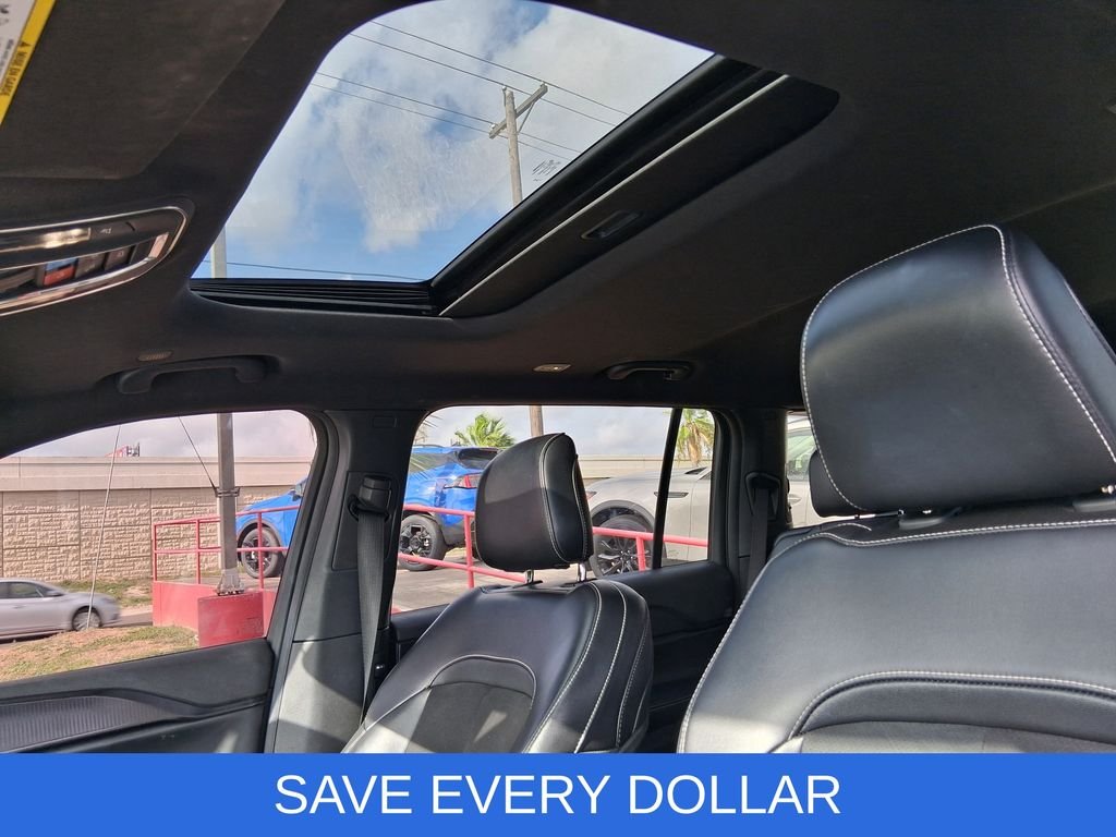 Used 2024 Gray Jeep Altitude X image 15