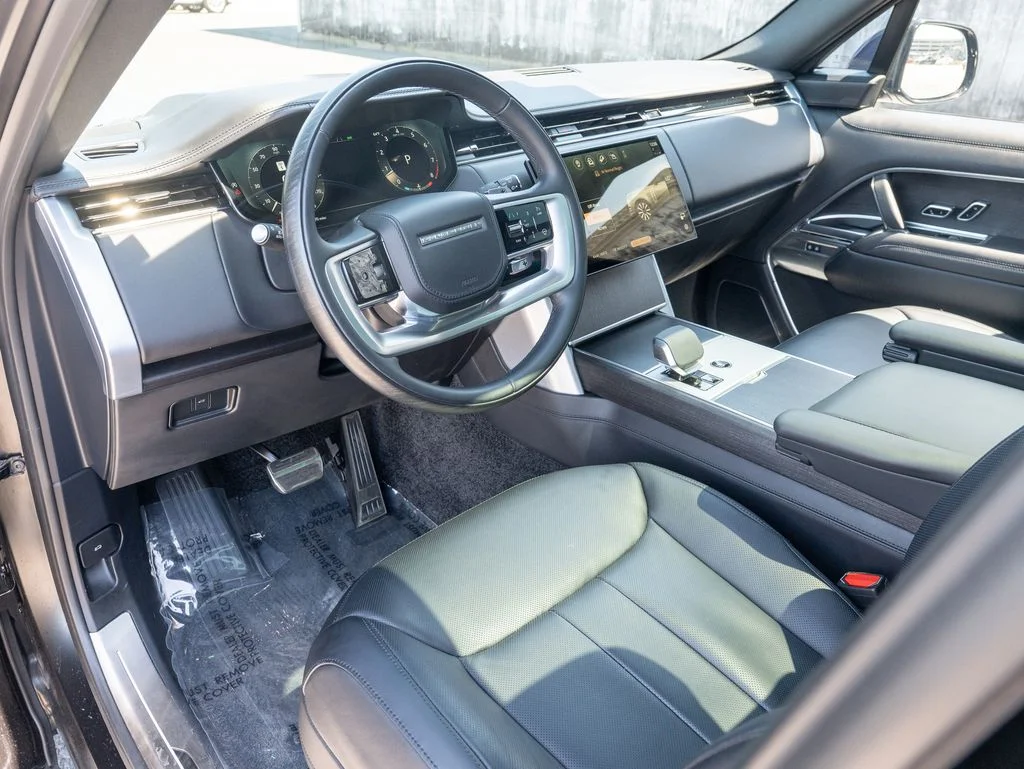 Certified Used 2025 Black Land Rover SE image 12