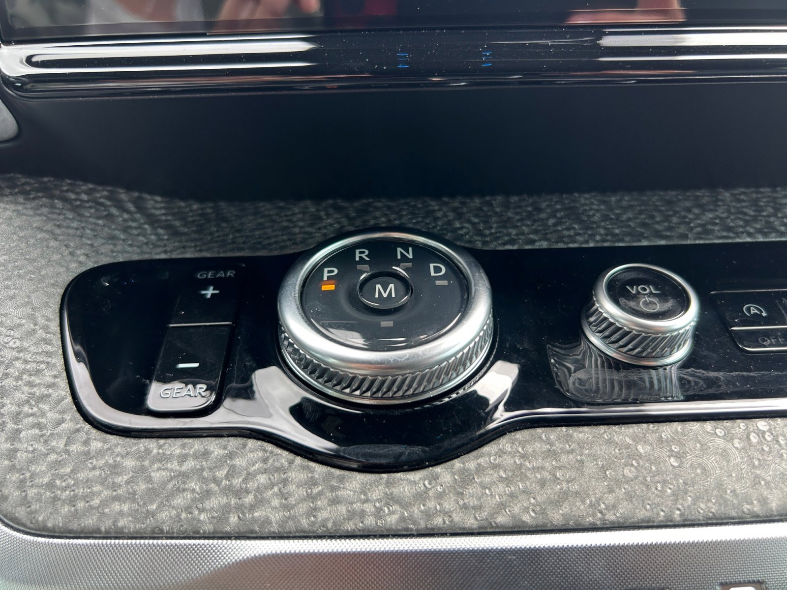 2025 Ford Expedition Tremor - Photo 13