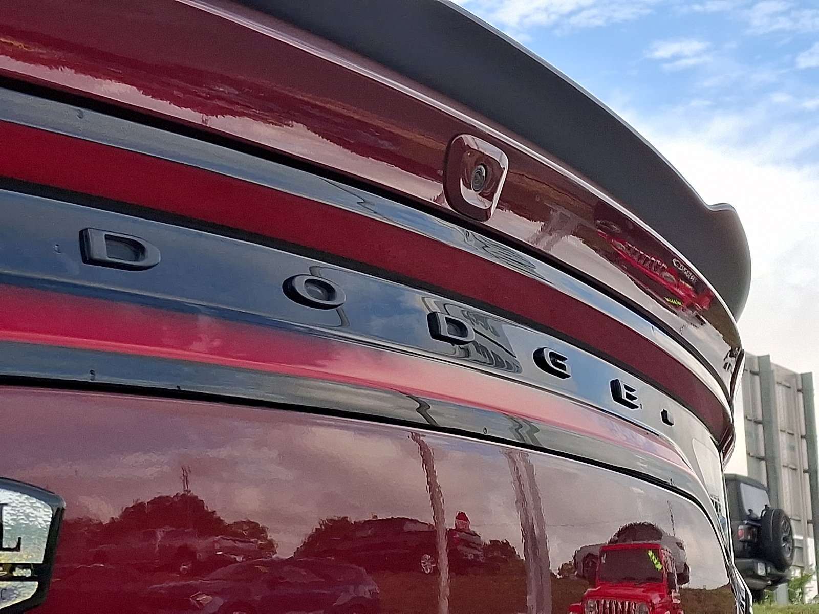 Used 2022 Octane Red Pearlcoat - PRV Dodge SXT RWD image 29