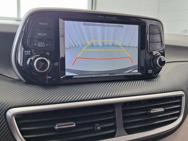 Used 2019 White Hyundai Value image 16