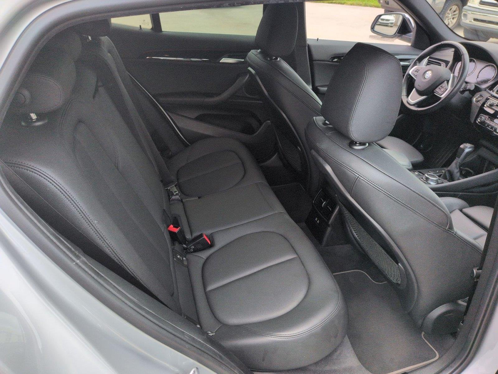 Used 2019 Glacier Silver Metallic BMW sDrive28i image 37