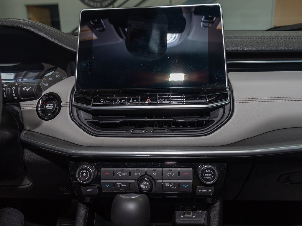 2024 Jeep Compass Limited - Photo 12