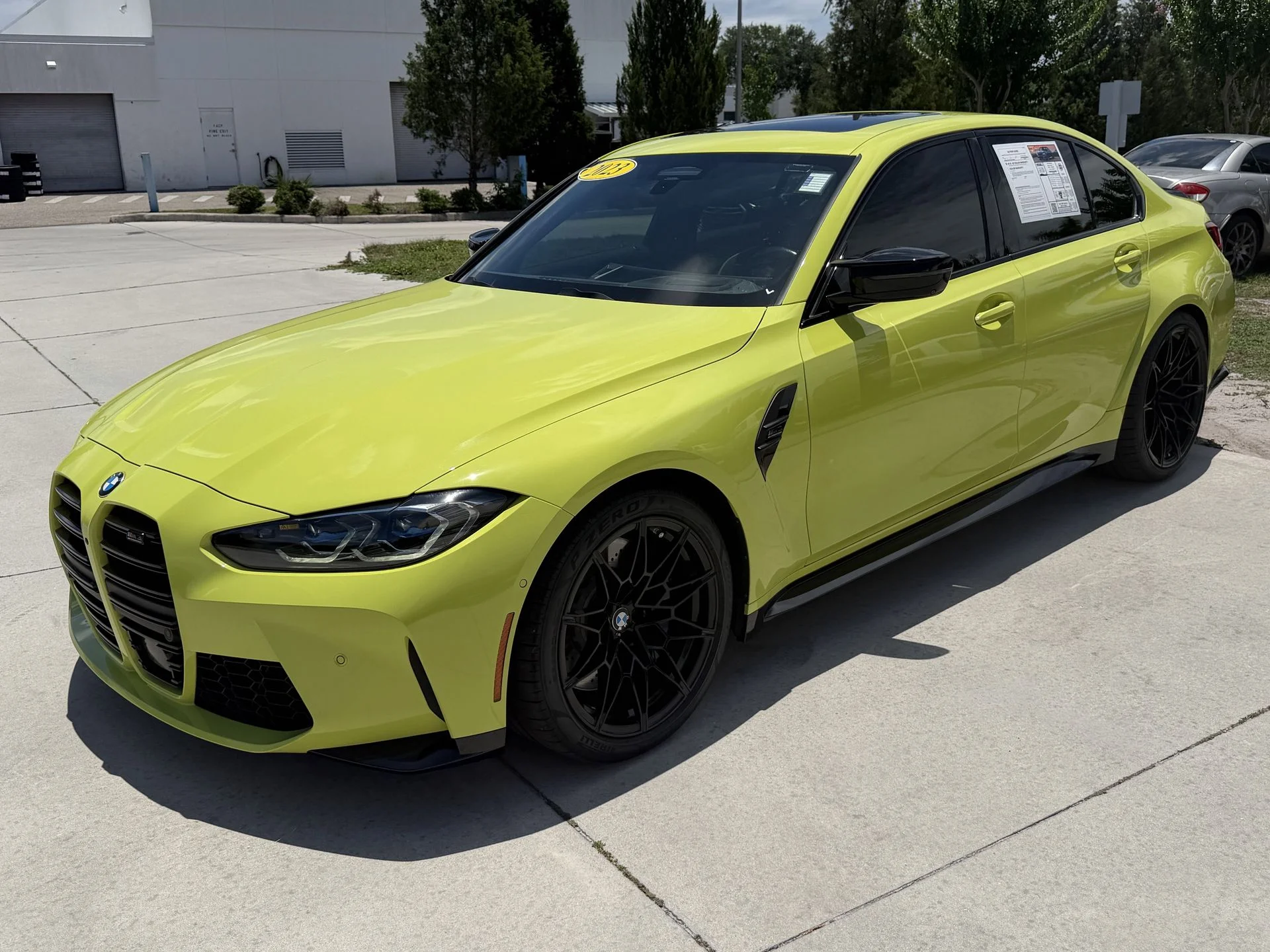 Used 2023 Sao Paulo Yellow BMW Competition image 8