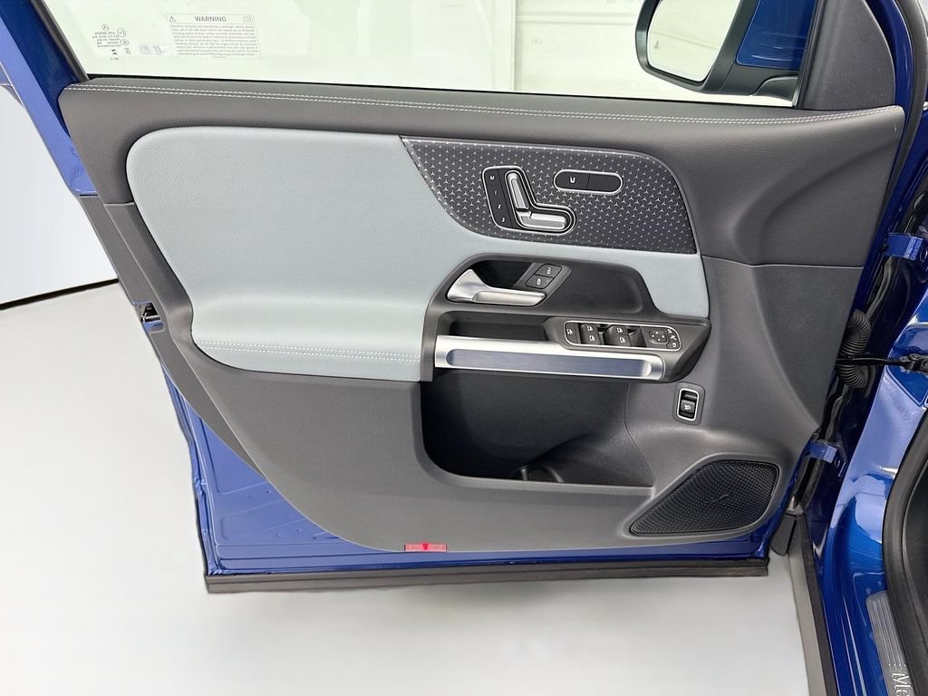 New 2026 Starling Blue Metallic Mercedes-Benz GLB 250 image 23