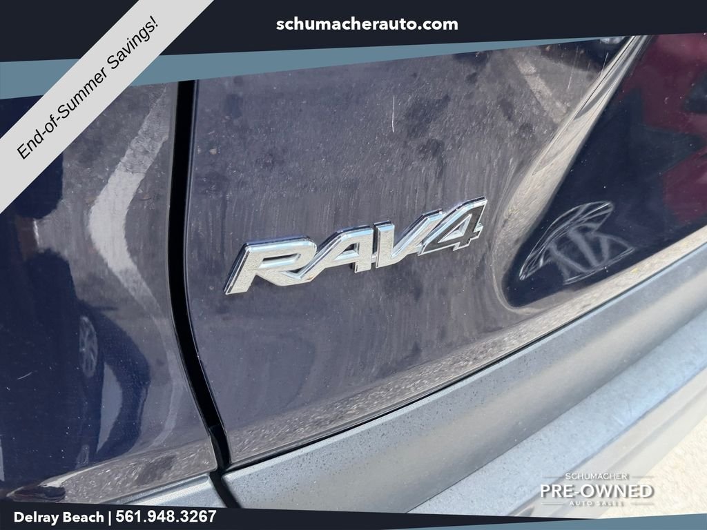 Used 2025  Toyota XLE image 14