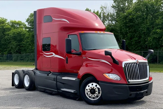 Pre-Owned 2023 International LT625 6X4 Sleeper