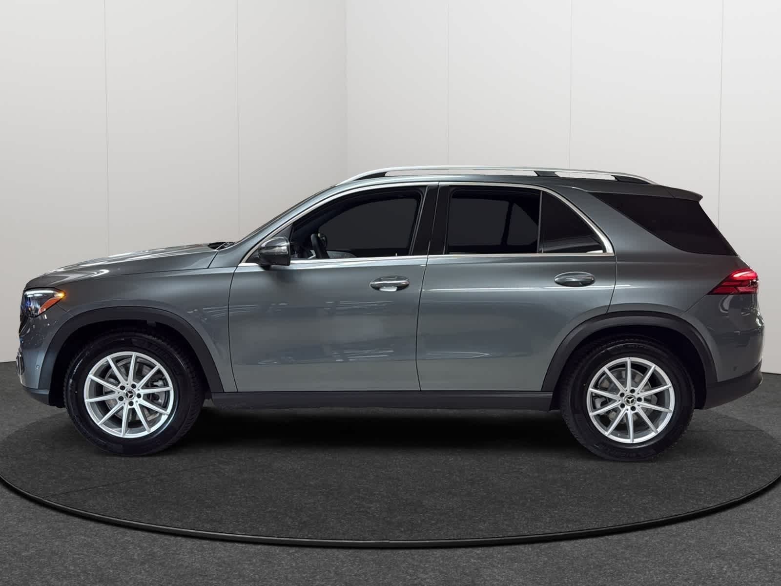 New 2026 Selenite Grey Metallic Mercedes-Benz GLE 350 image 3