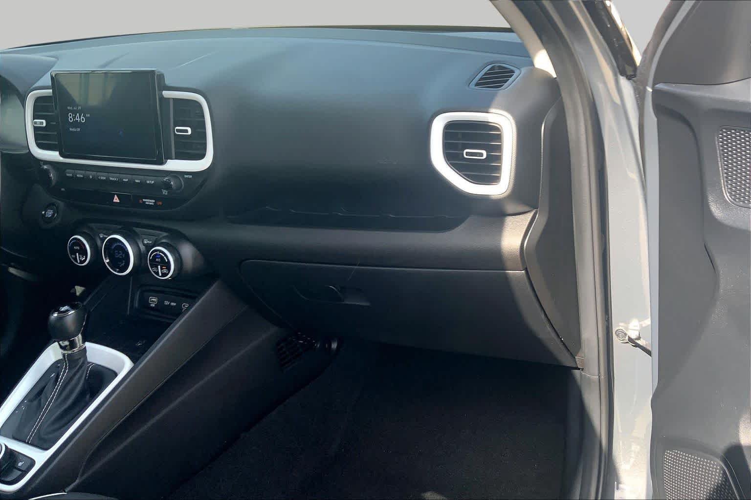 Used 2025 Black Roof Hyundai Limited image 18