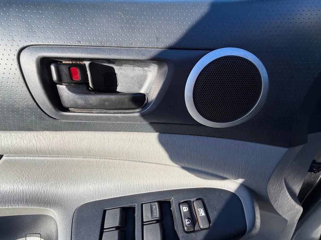 Used 2015 Gray Toyota Base image 16