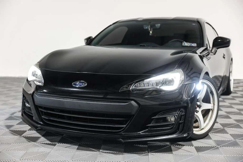 Used 2018 Black Subaru Limited image 10