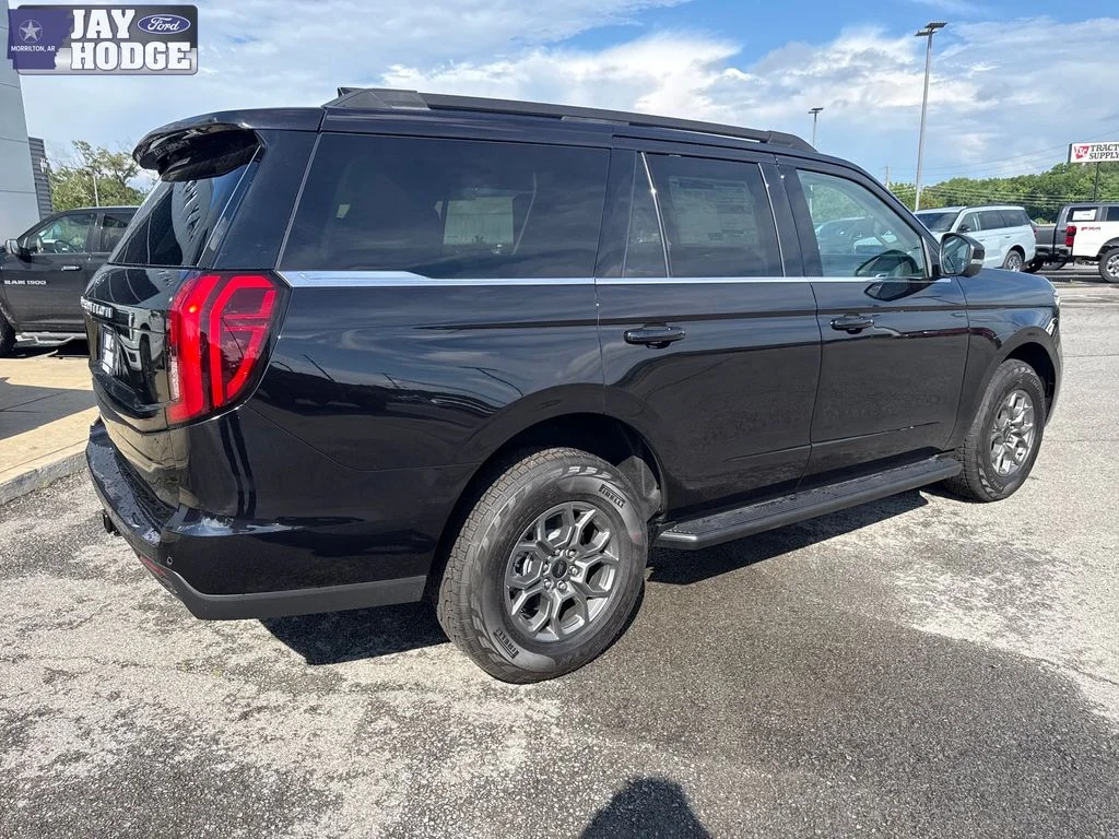 New 2026 Agate Black Metallic Ford Active image 11