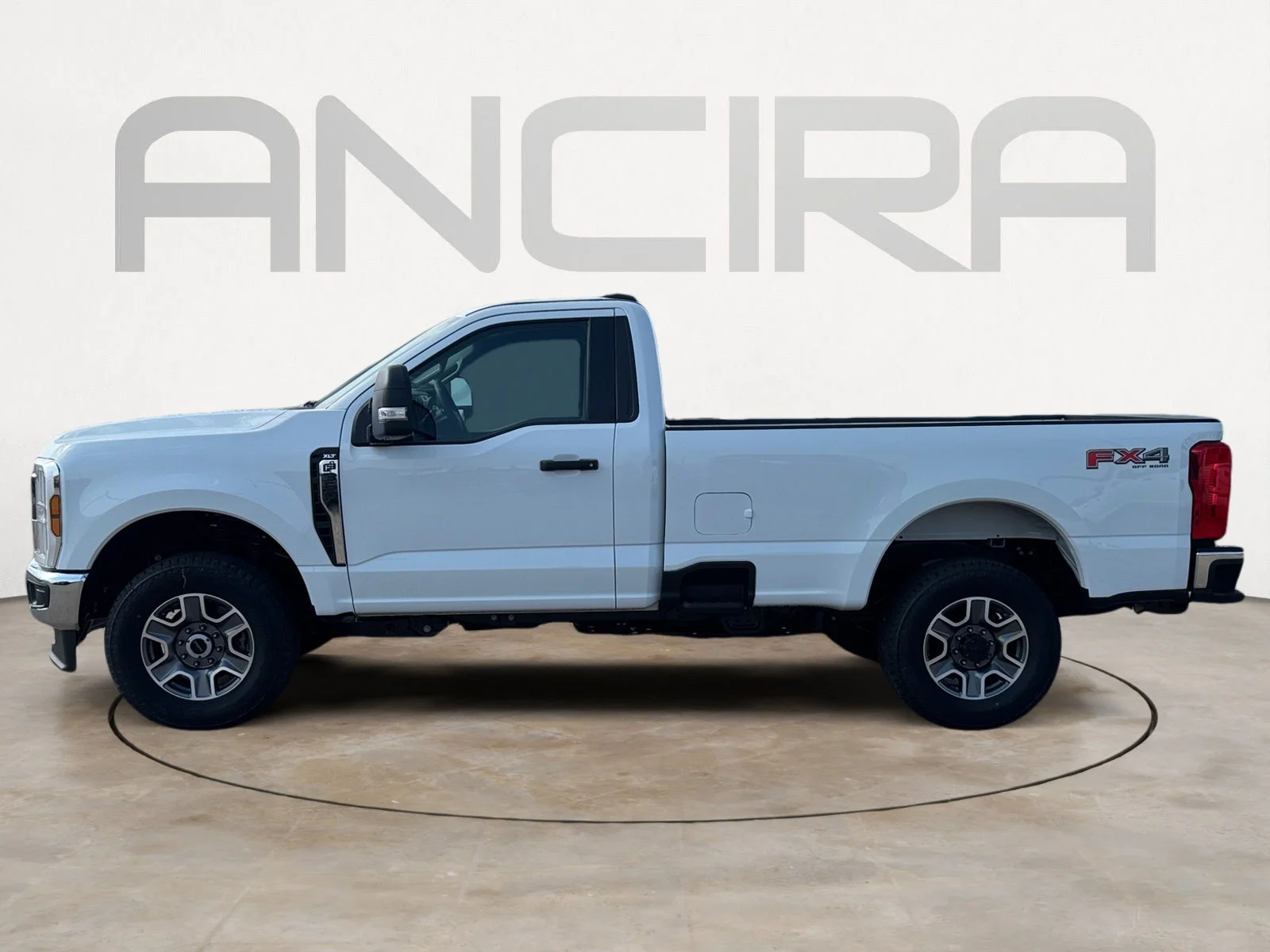 2025 Ford F-350 Super Duty XLT - Photo 5