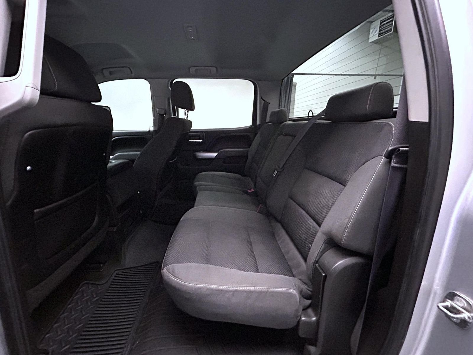 Used 2015 Silver GMC SLE image 19
