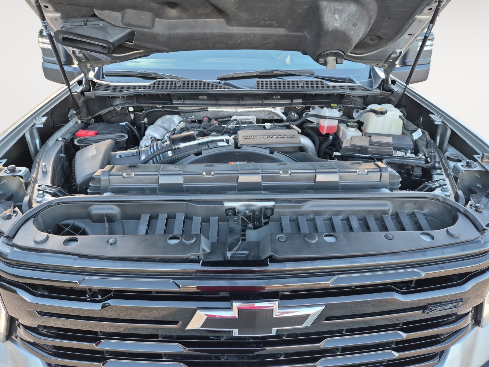 Used 2025 Sterling Gray Metallic Chevrolet LTZ image 31