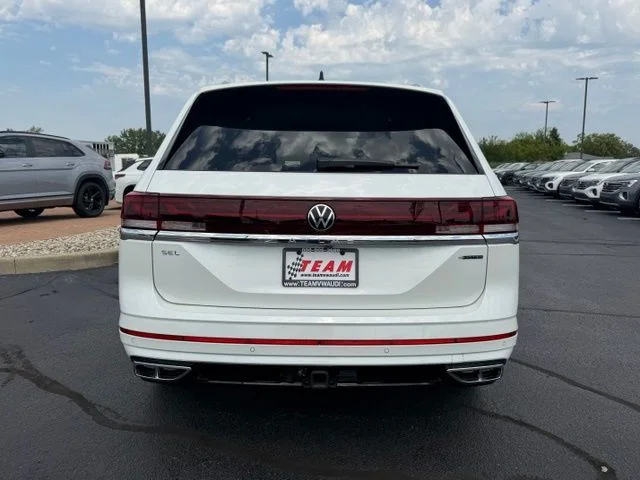 New 2026 Opal White Pearl Volkswagen 2.0T SEL Premium R-Line image 4