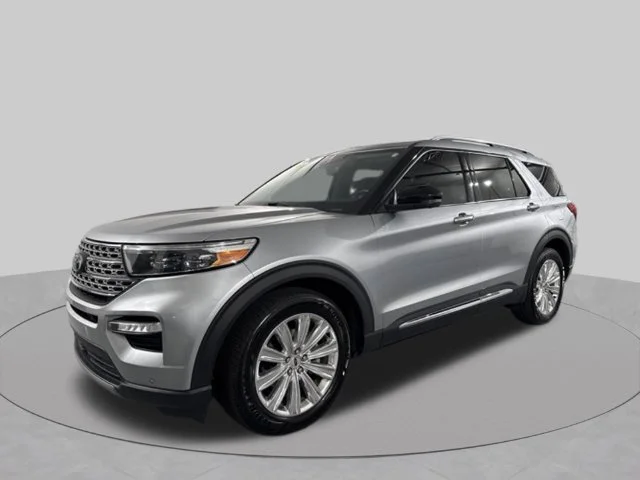 Used 2023 Silver Ford Limited image 4