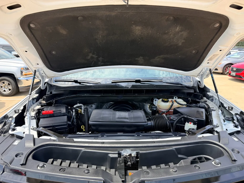 Used 2022 Summit White Chevrolet Z71 image 33