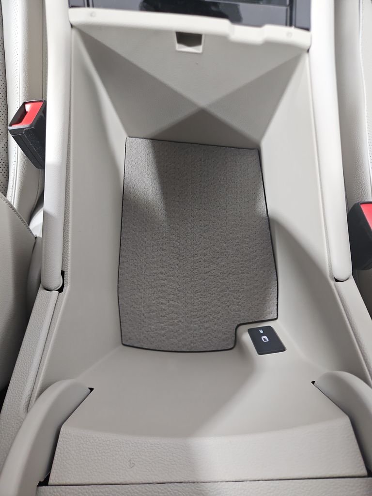 New 2026 White/off-white Volkswagen 2.0T SEL Premium R-Line image 26