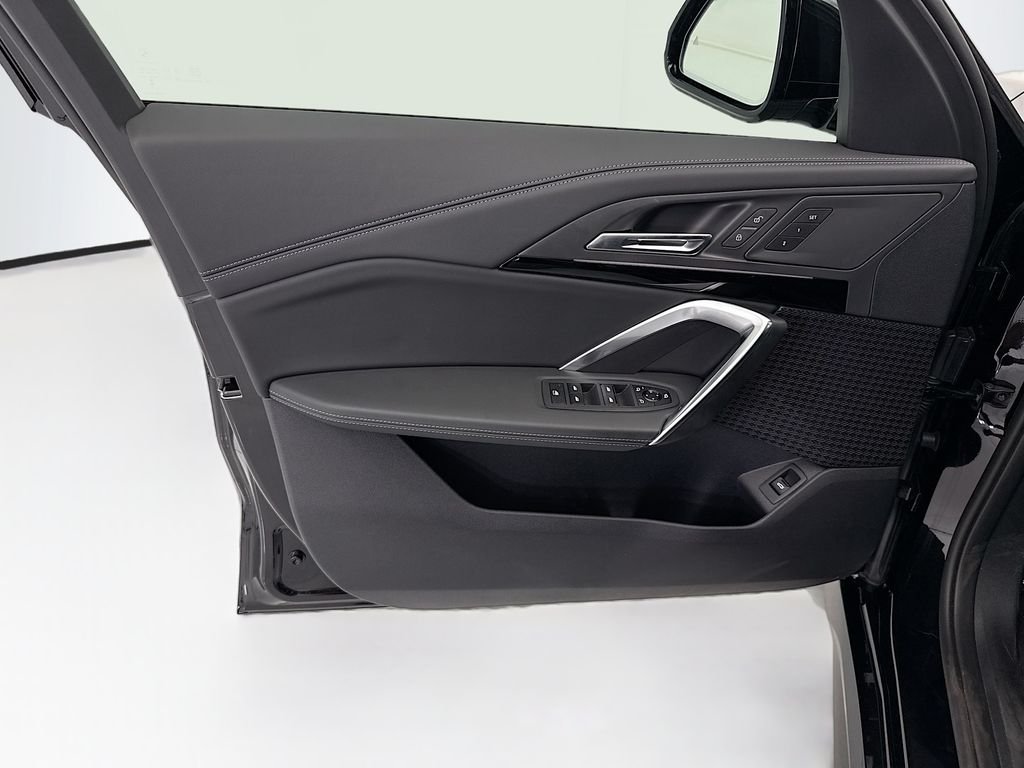 New 2026 Black Sapphire Metallic BMW xDrive28i image 23