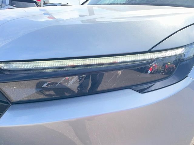 Used 2024  Honda Sport image 4