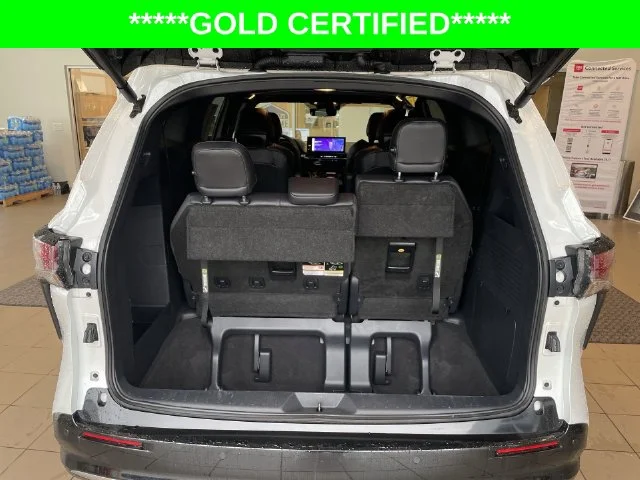 2025 Toyota Sienna Platinum - Photo 34