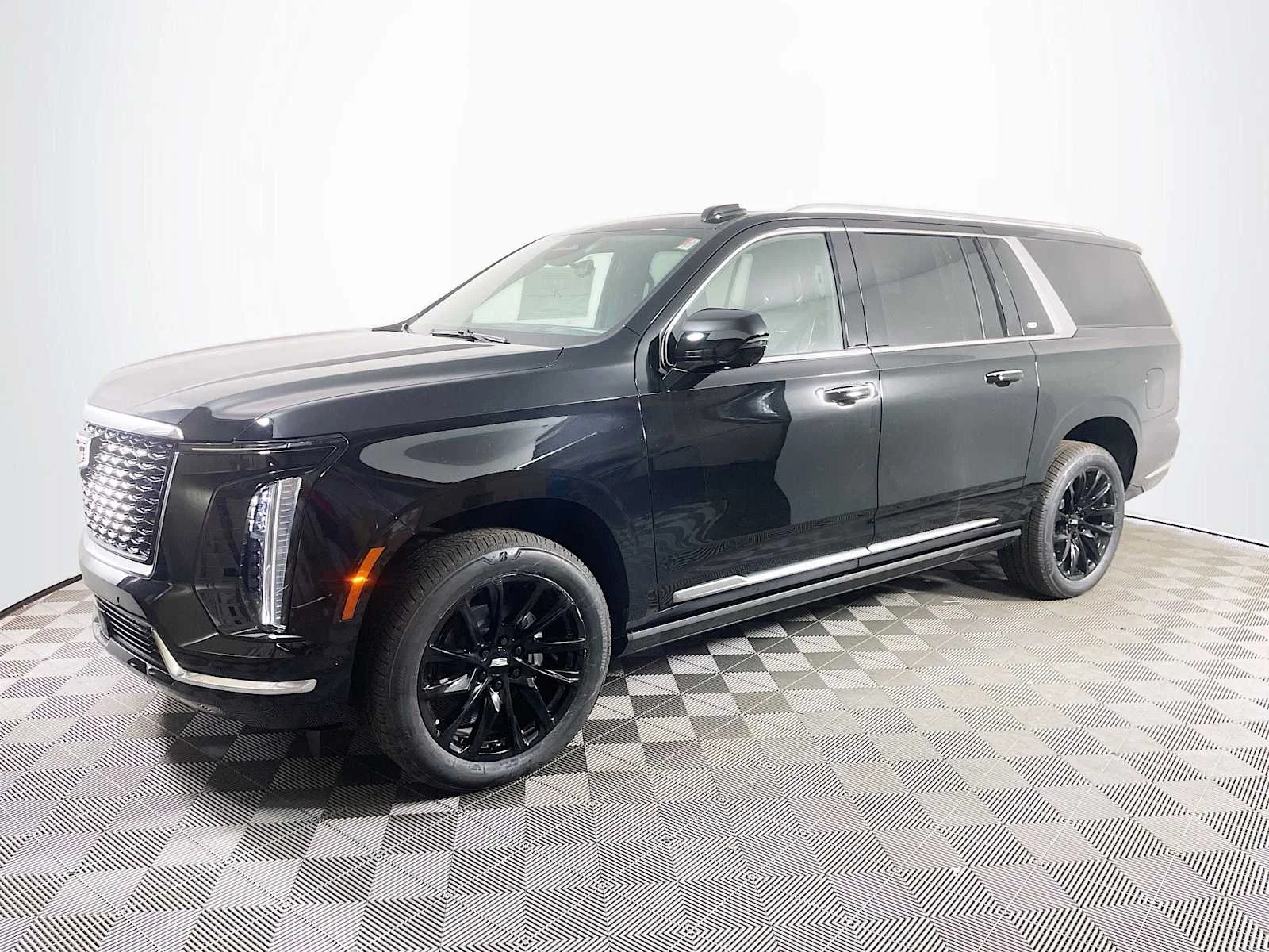 2026 Cadillac Escalade ESV Luxury 4WD's photo