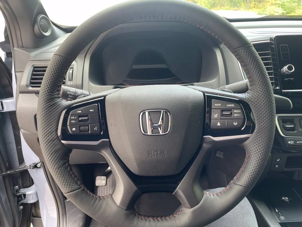 New 2026 Sonic Gray Pearl Honda Black Edition image 13