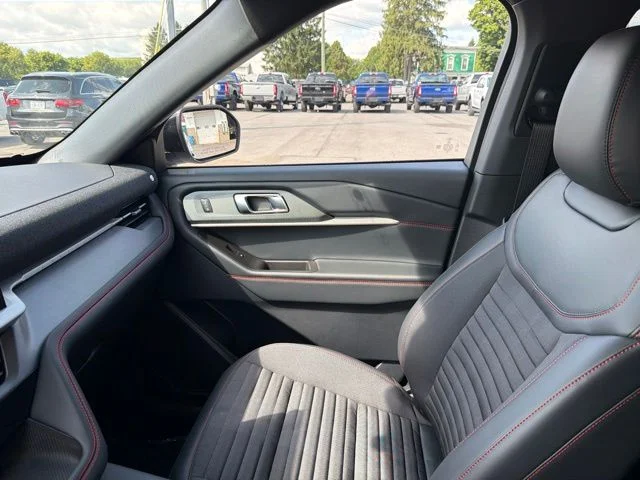 New 2026 Space White Metallic Ford ST-Line image 91