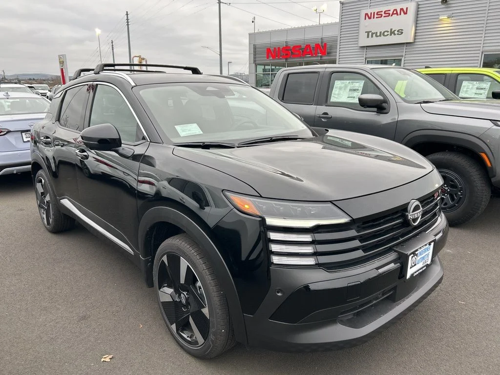 2026 Nissan Kicks 2.0 SR AWD's photo