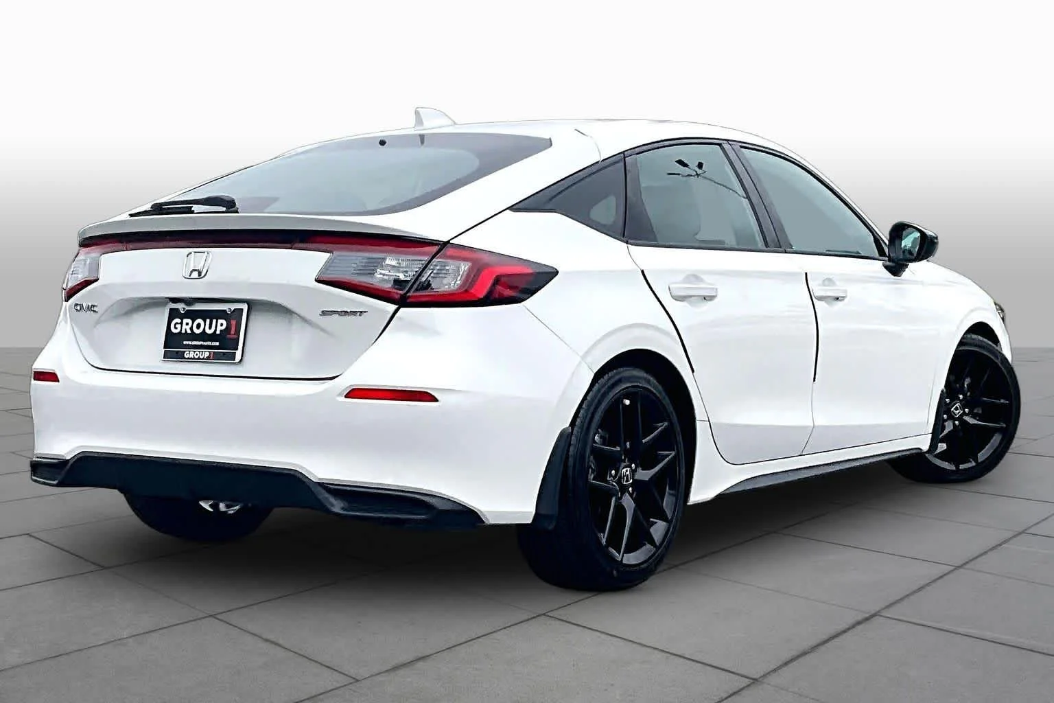 Used 2023 Platinum White Pearl Honda Sport image 13